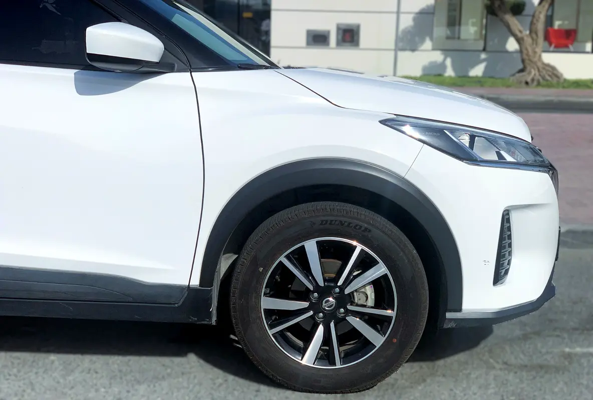 NISSAN KICKS 2022