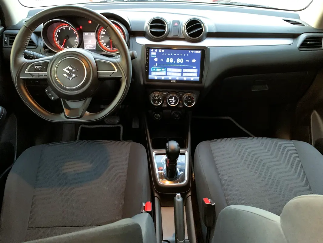 SUZUKI SWIFT 2023