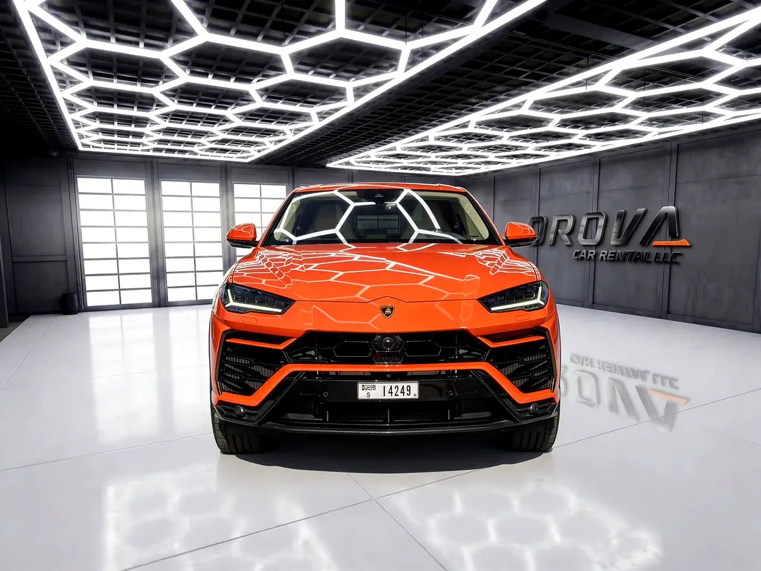 LAMBORGHINI URUS 2021