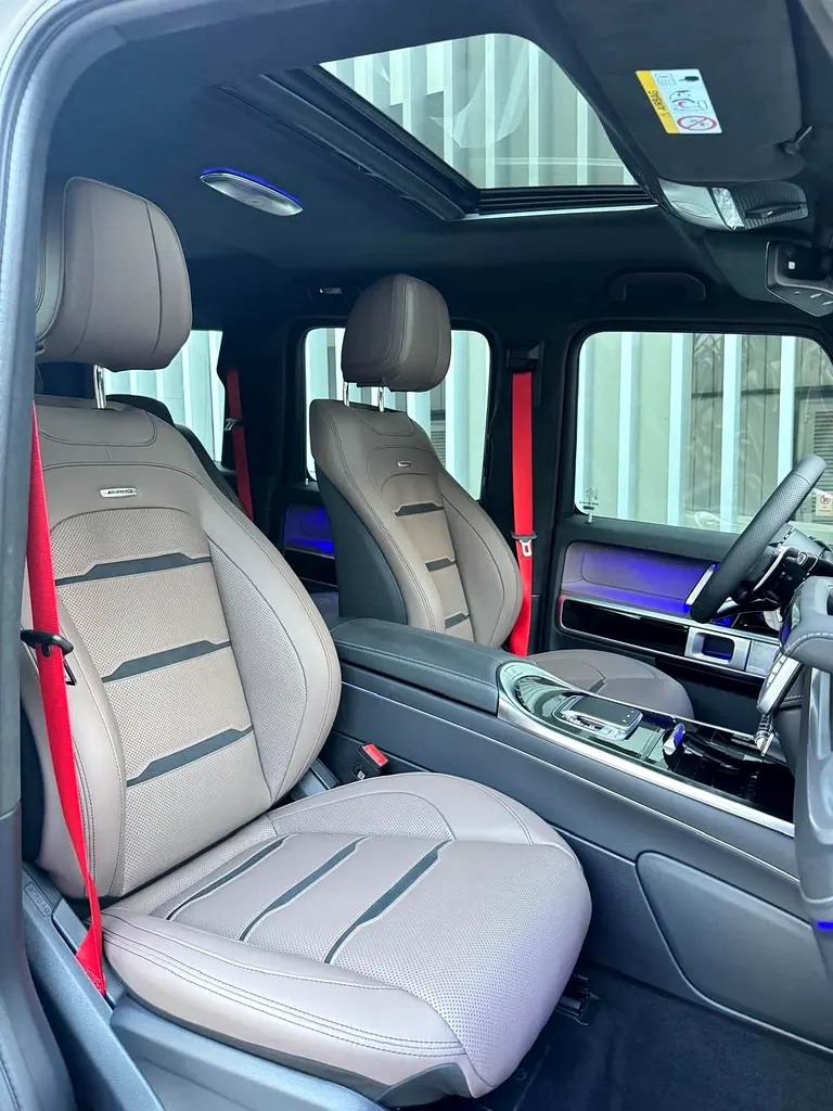 MERCEDES G CLASS 2025