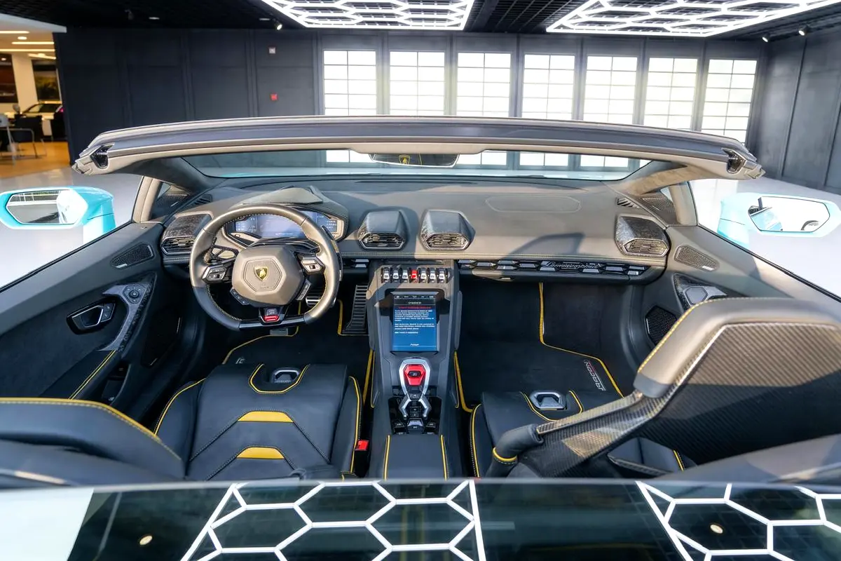 LAMBORGHINI HURACAN 2022