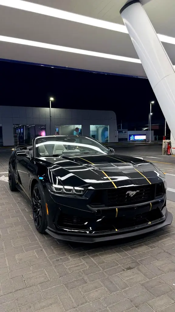 FORD MUSTANG 2024