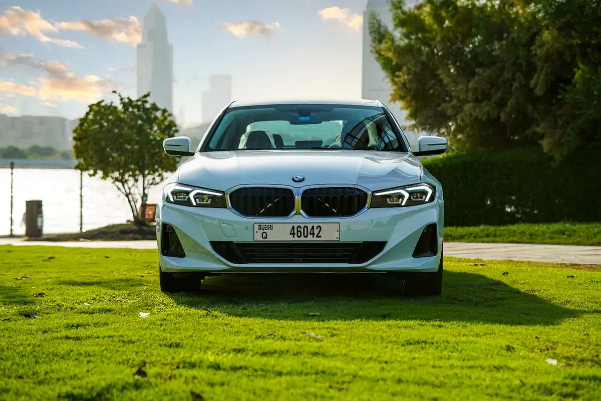 BMW 3 SERIES 2026