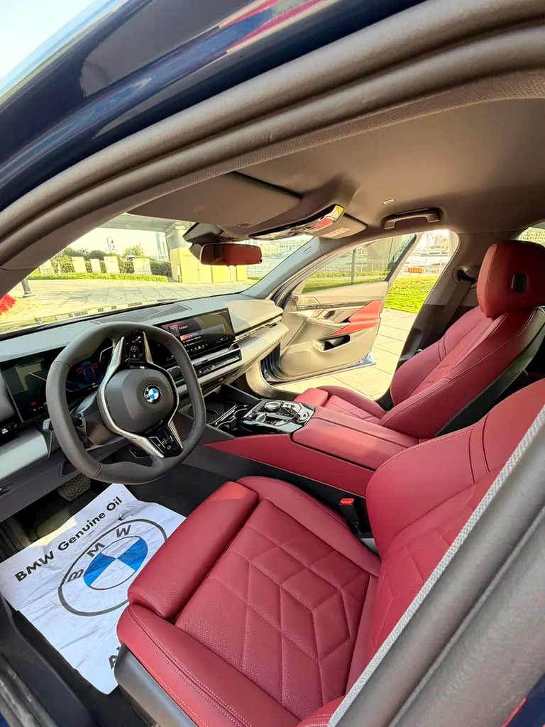 بي أم دبليو 5 SERIES 2026