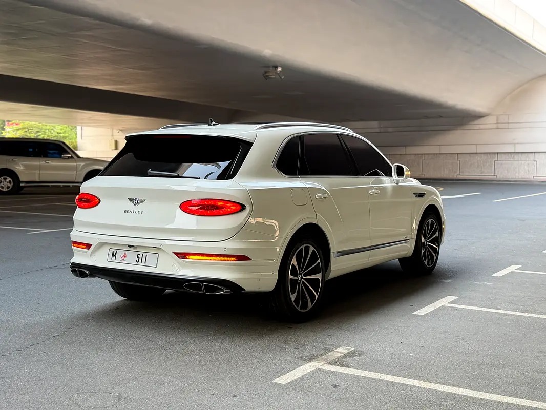 BENTLEY BENTAYGA 2022