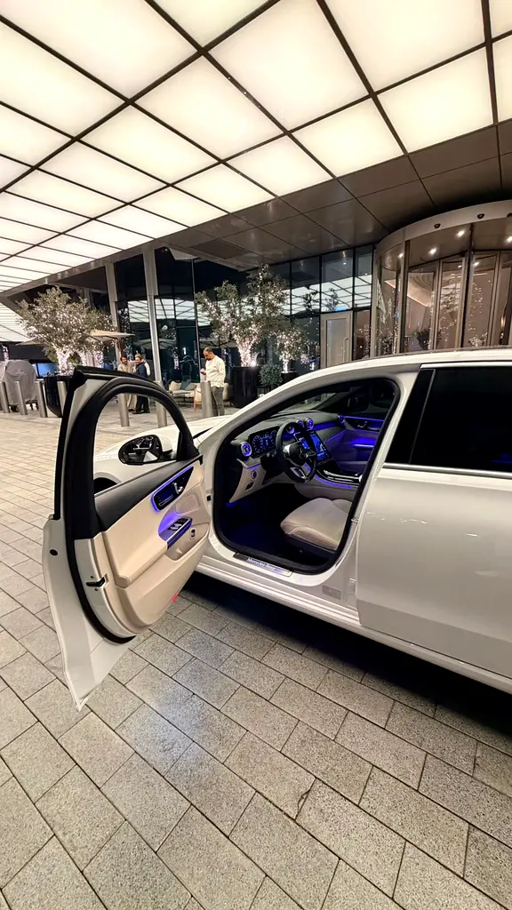 MERCEDES C Class 2023