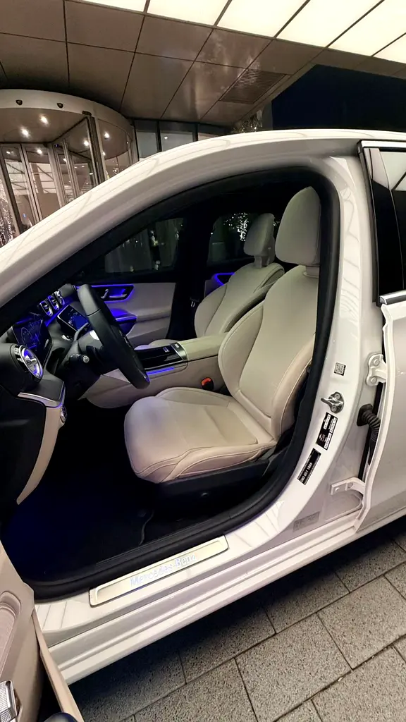 MERCEDES C Class 2023