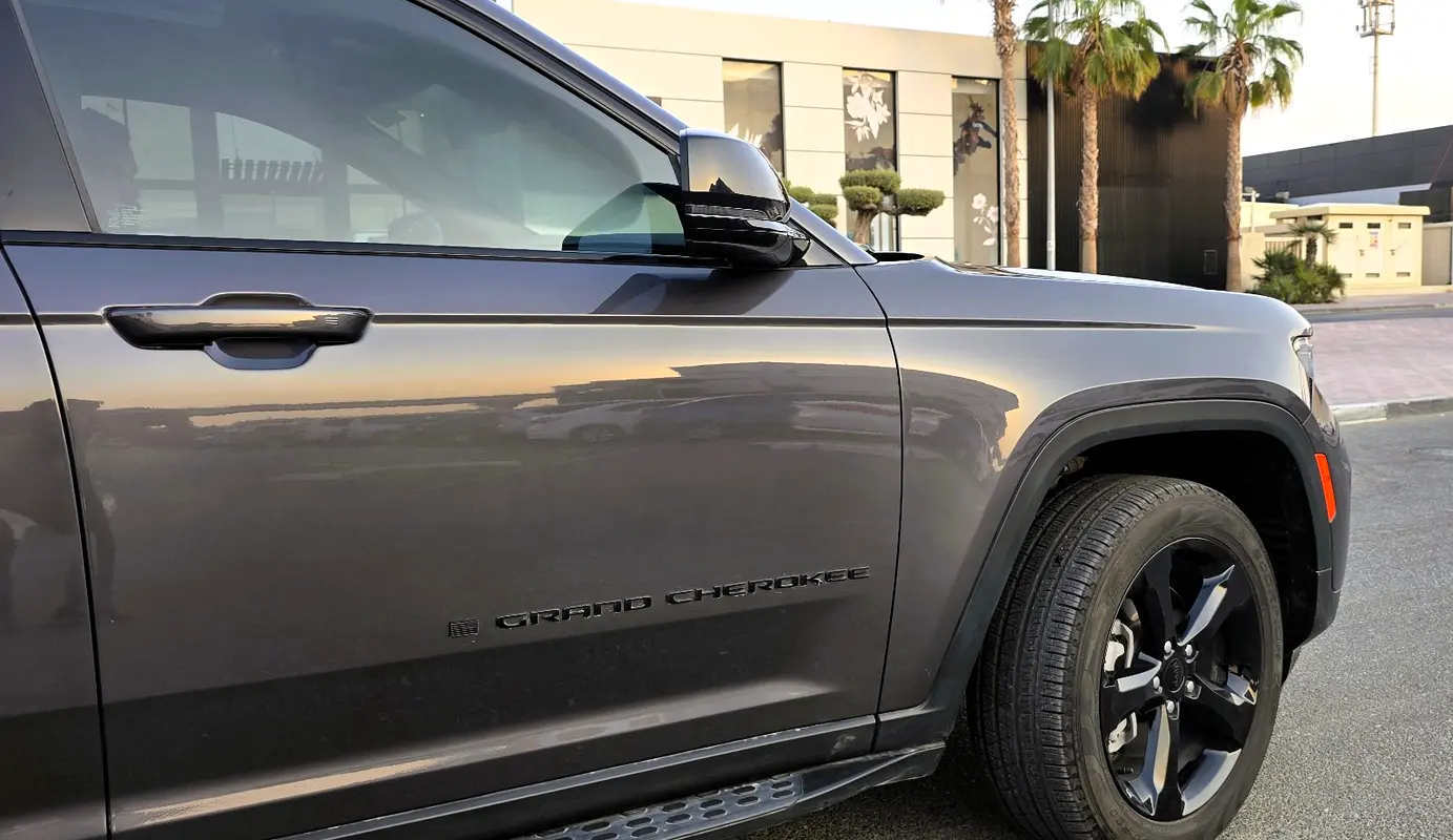 JEEP GRAND CHEROKEE 2024