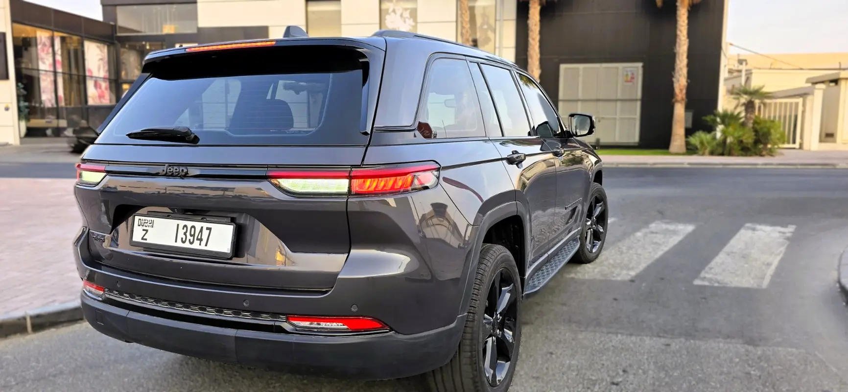 JEEP GRAND CHEROKEE 2024