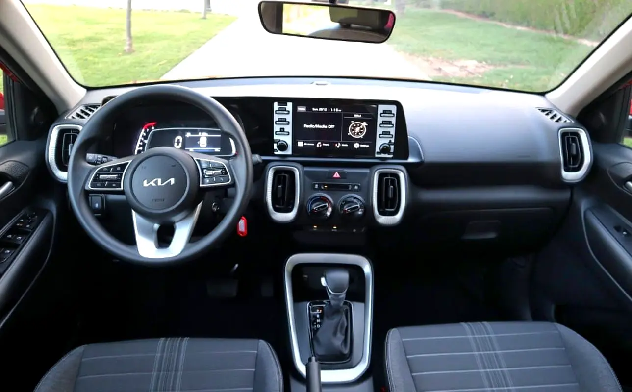 KIA SONET 2025
