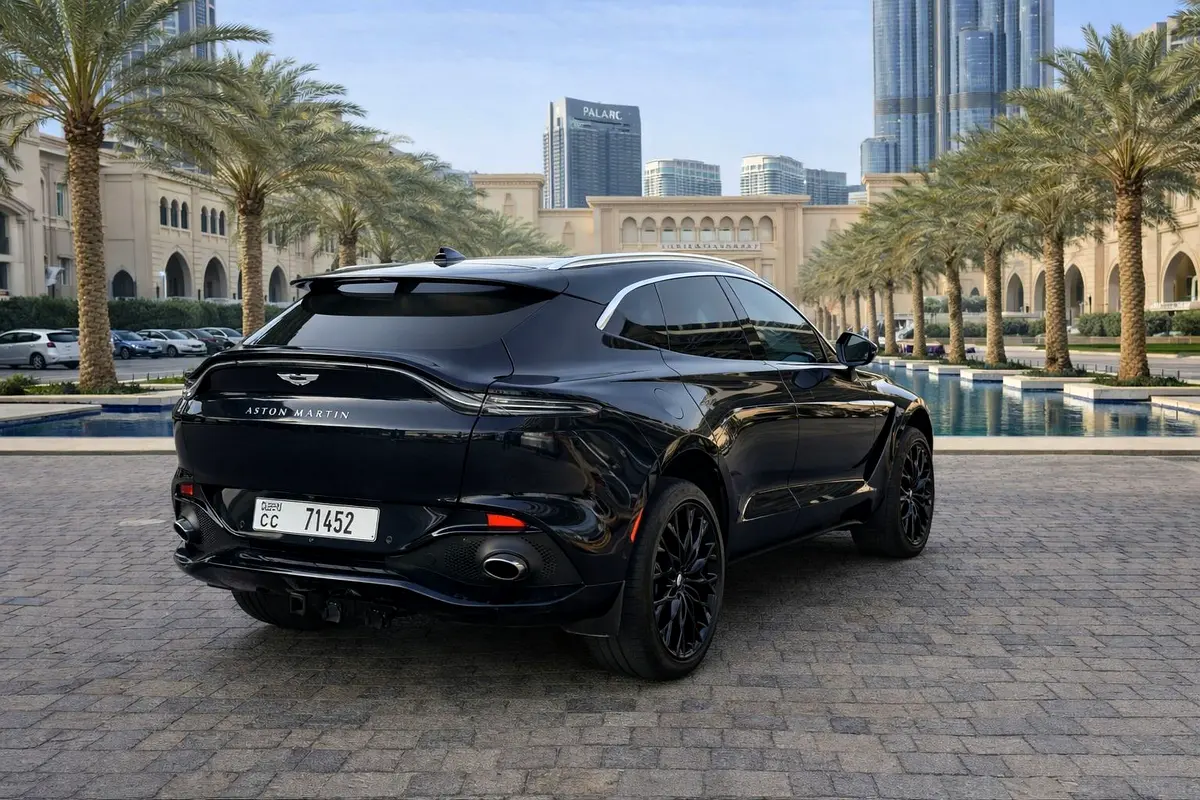 ASTON MARTIN DBX 2024