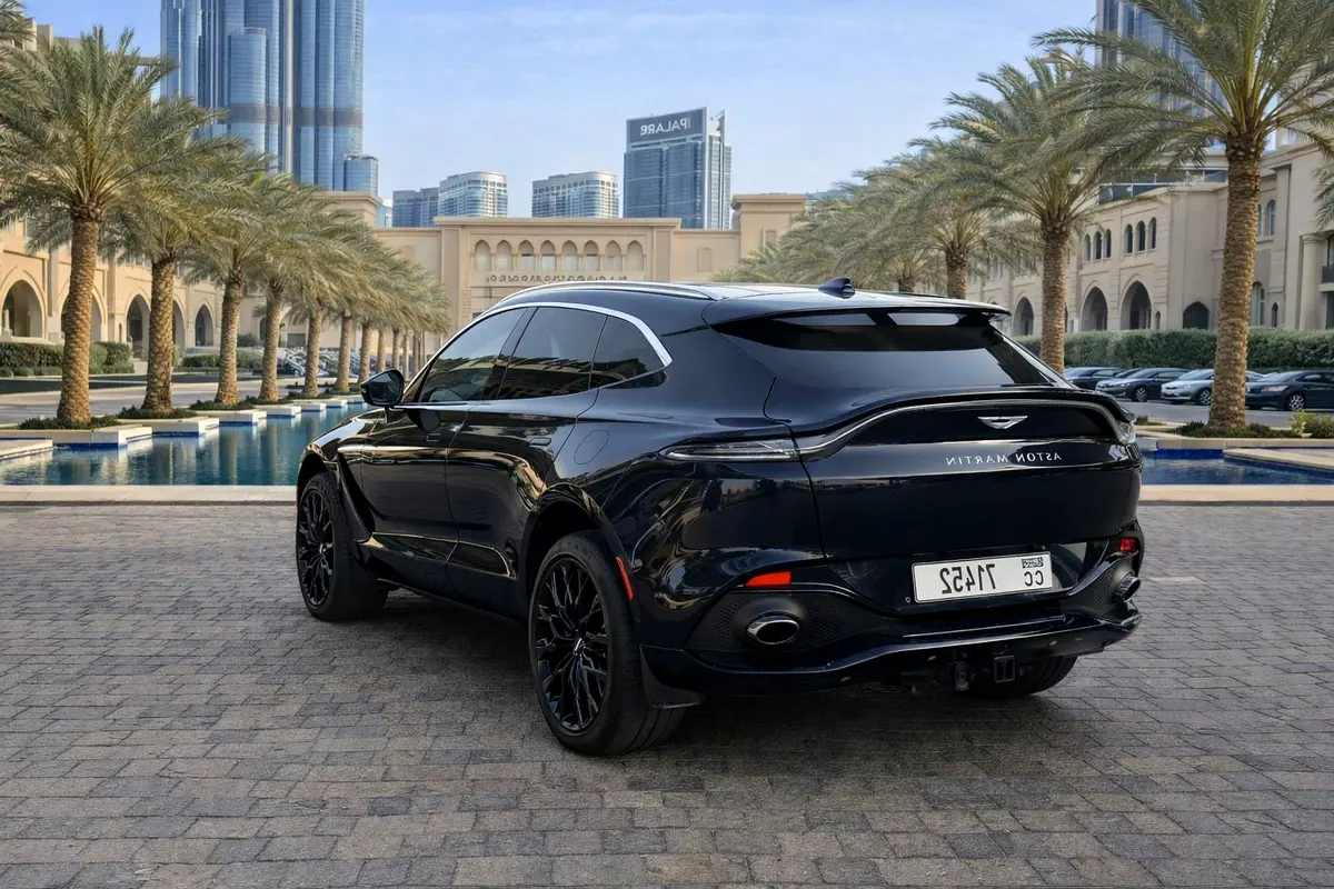 ASTON MARTIN DBX 2024