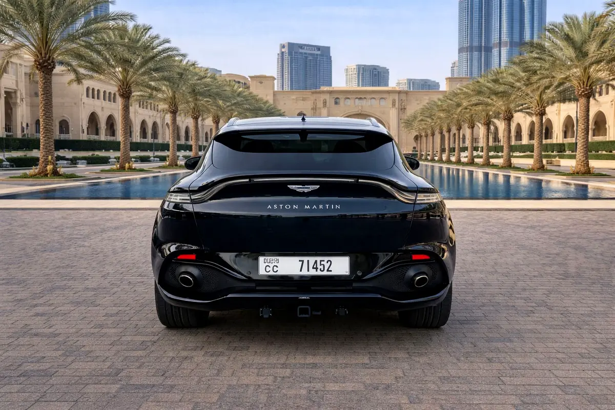 ASTON MARTIN DBX 2024