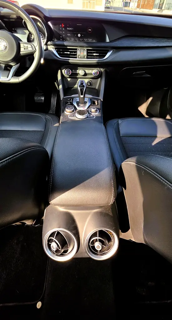 ALFA ROMEO STELVIO 2022