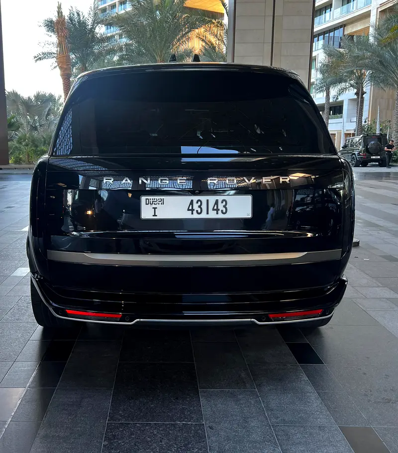 لاند روفر فوج 2024