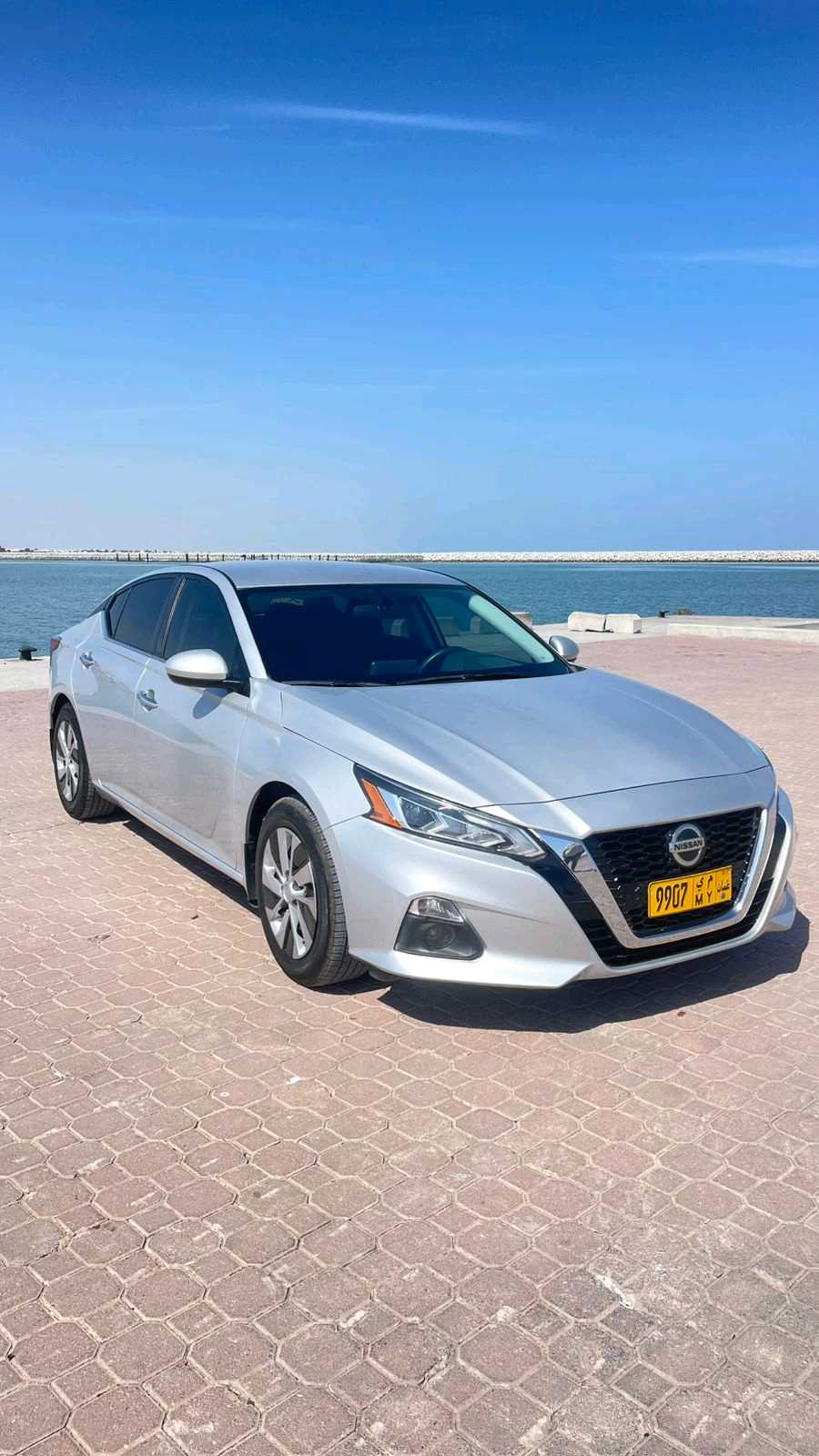 Car Image 2019 NISSAN ALTIMA S