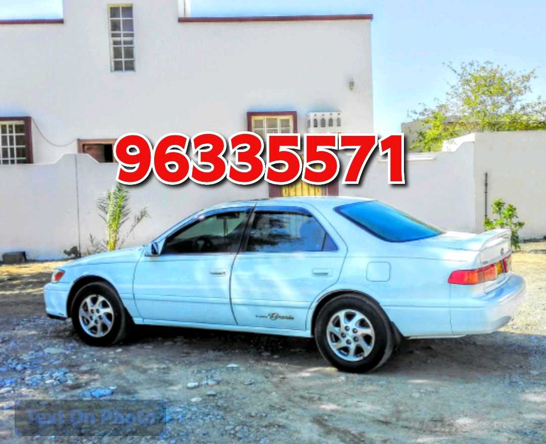 Car Image 2001 TOYOTA CAMRY LE