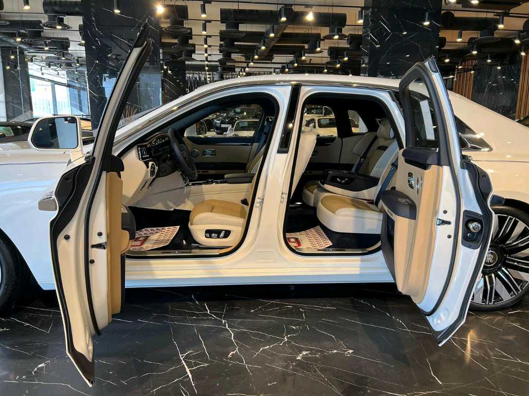 Car Image 2026 ROLLS ROYCE GHOST 