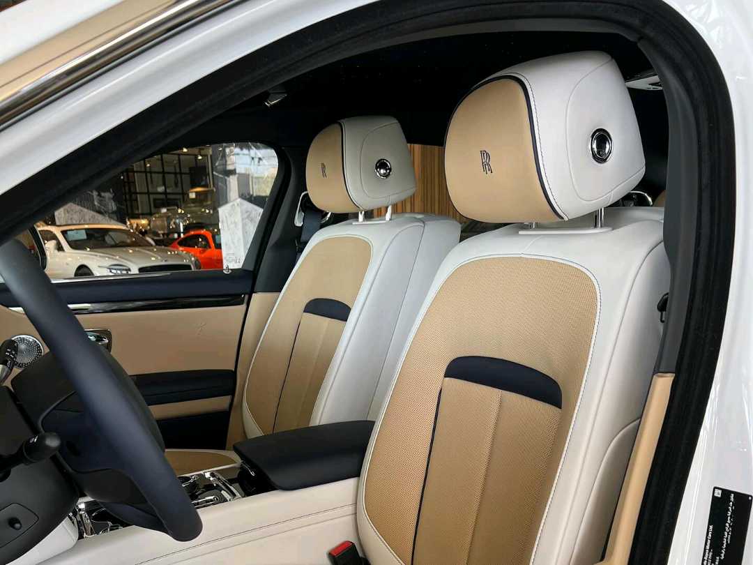 Car Image 2026 ROLLS ROYCE GHOST 