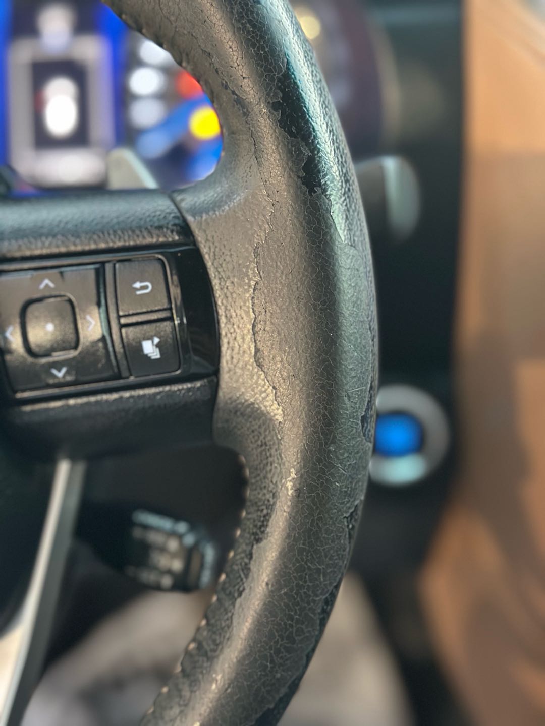 Car Image 2019 TOYOTA FORTUNER 