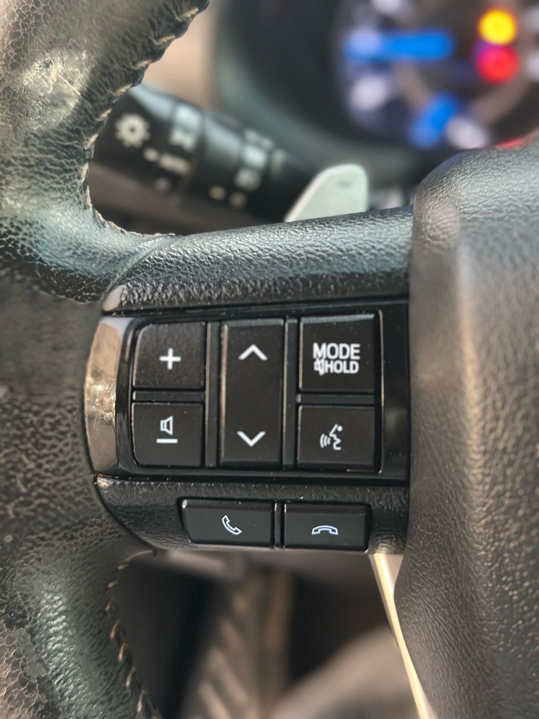 Car Image 2019 TOYOTA FORTUNER 