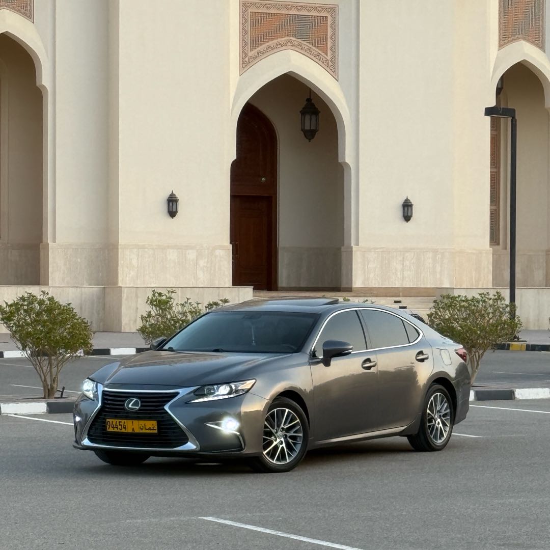 Car Image 2016 LEXUS ES 350