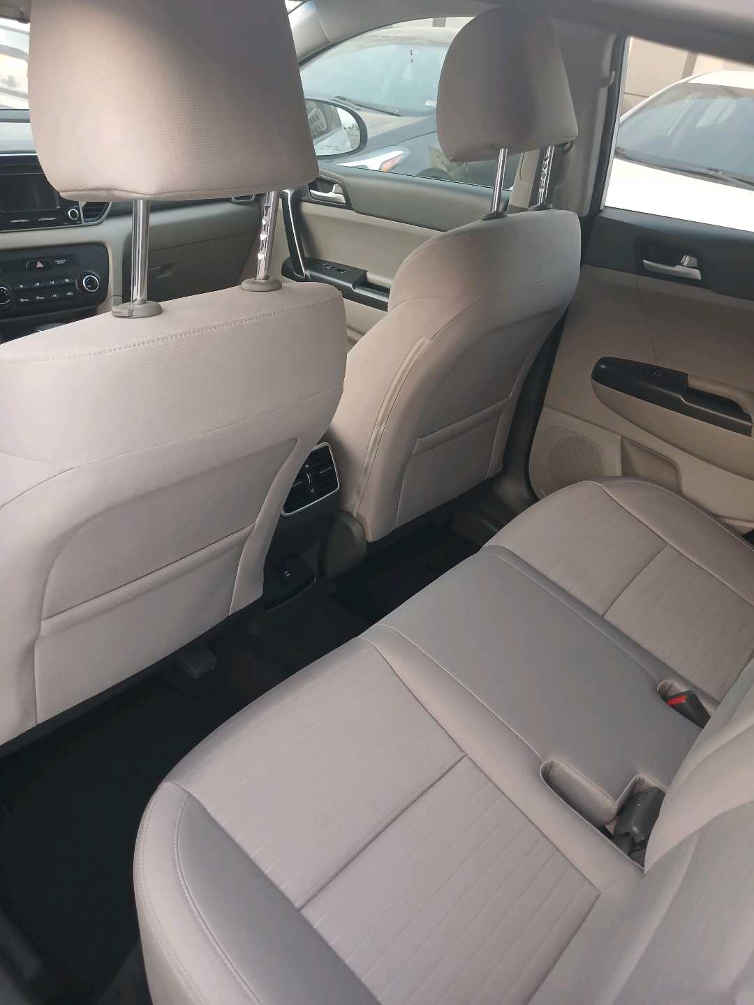 Car Image 2018 Kia SPORTAGE 