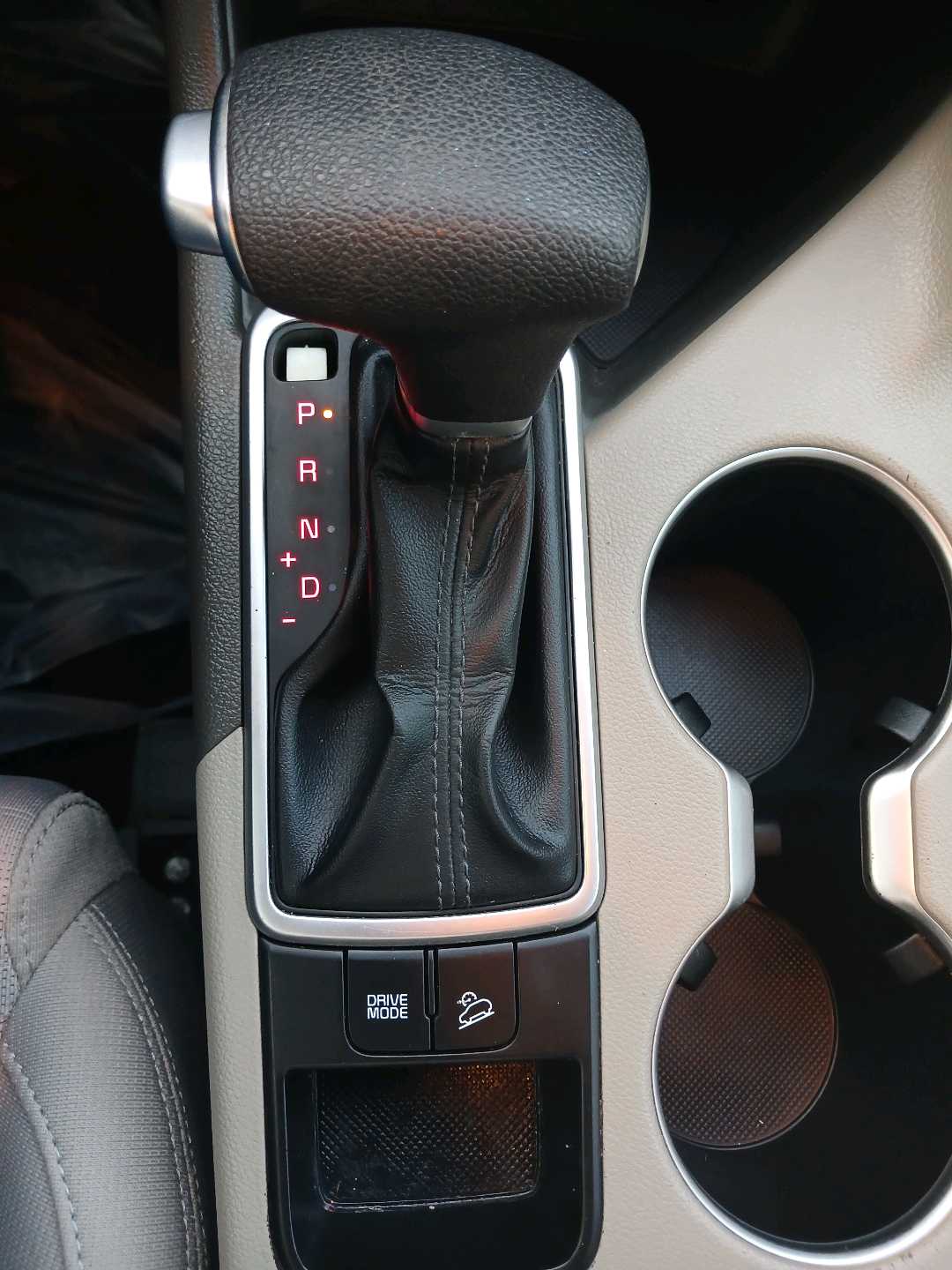 Car Image 2018 Kia SPORTAGE 