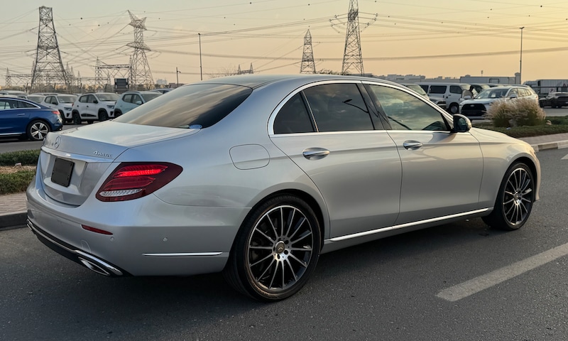 Car Image 2017 MERCEDES E Class  400