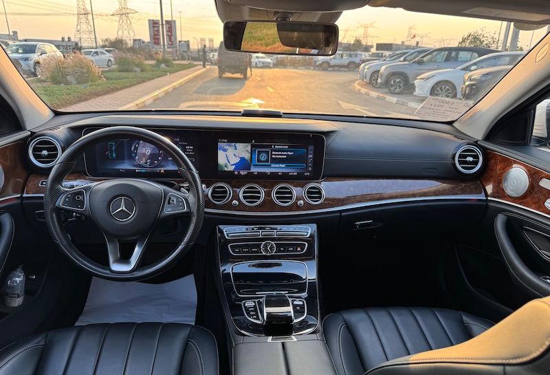 Car Image 2017 MERCEDES E Class  400