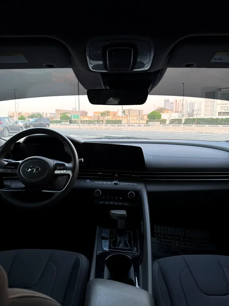 HYUNDAI ELANTRA 2023