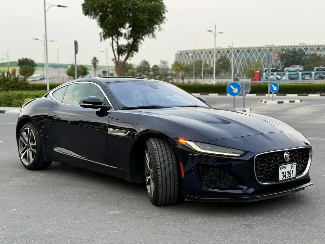 جاكوار F-TYPE 2022