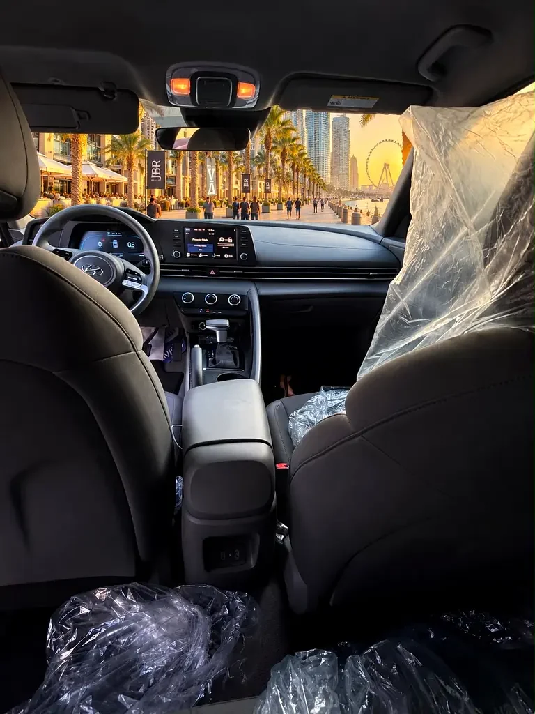 HYUNDAI ELANTRA 2025