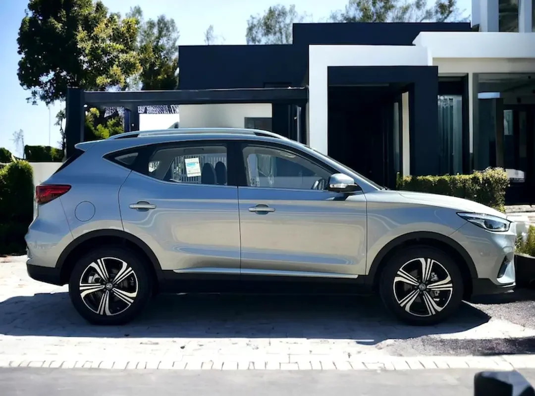 MG ZS 2025
