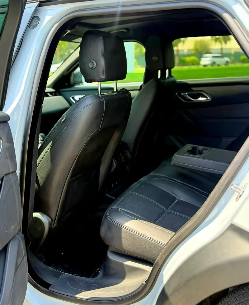 LAND ROVER VELAR 2025