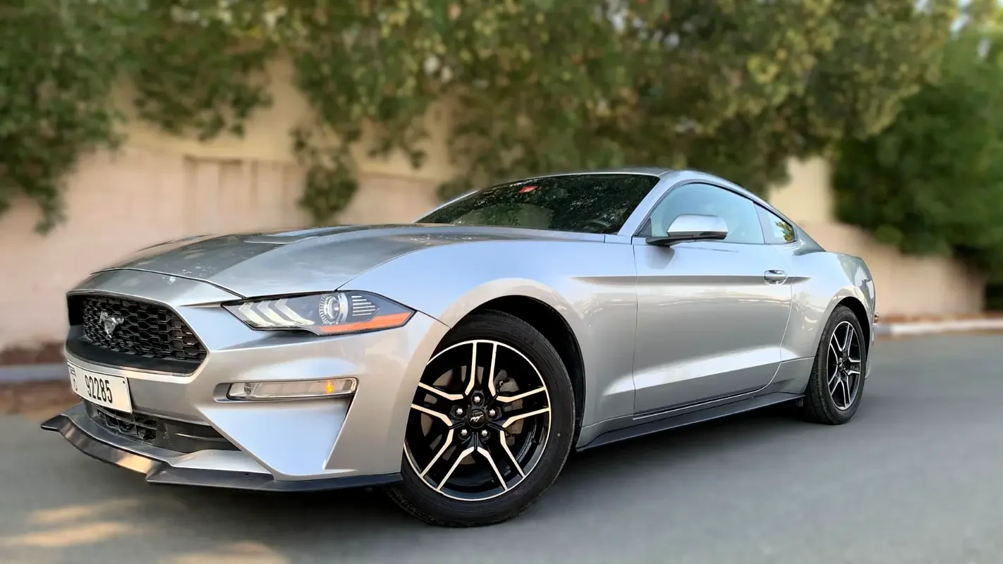 FORD MUSTANG 2020