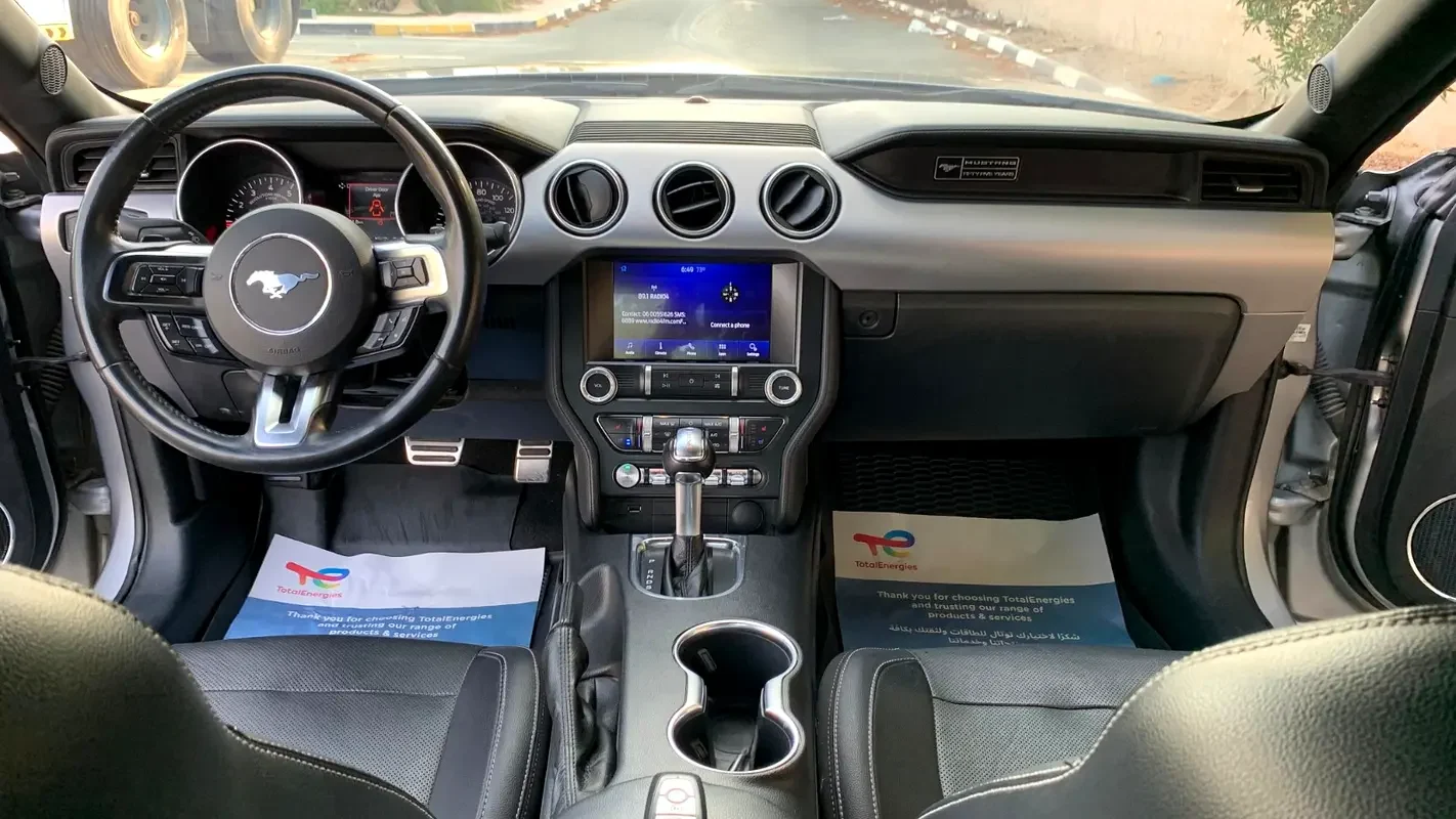 FORD MUSTANG 2020