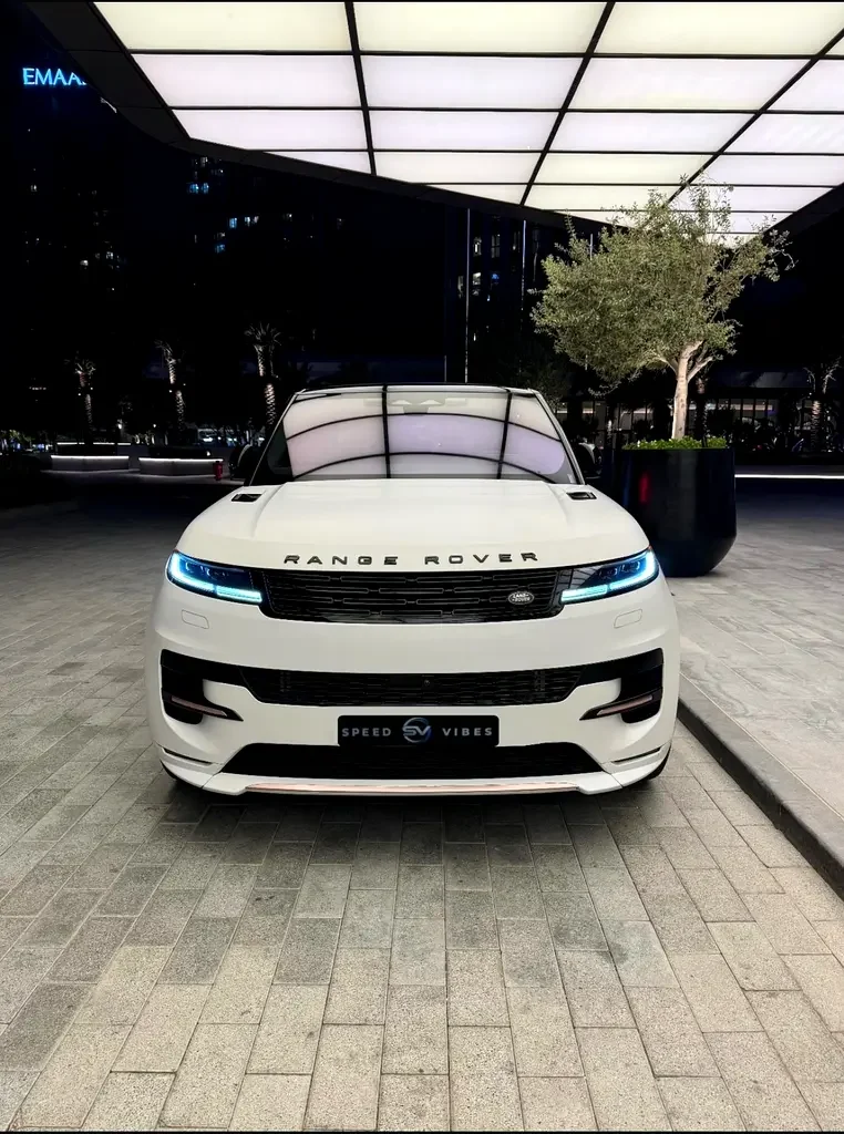 لاند روفر سبورت 2023