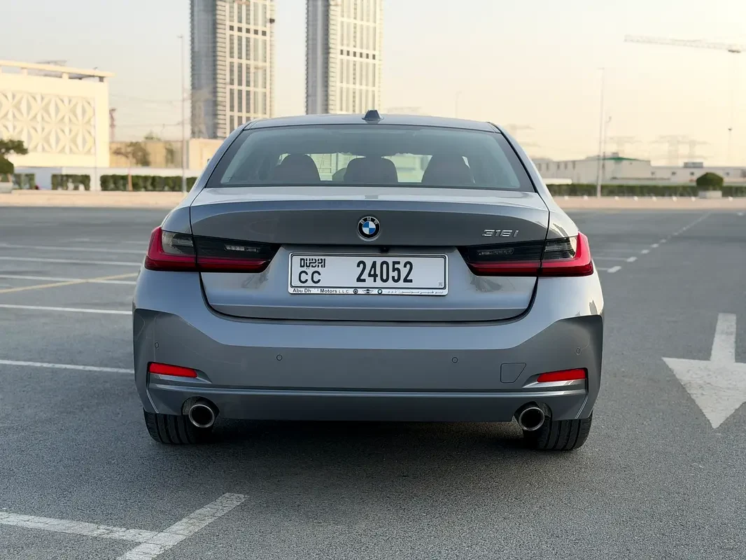 BMW 3 SERIES 2026