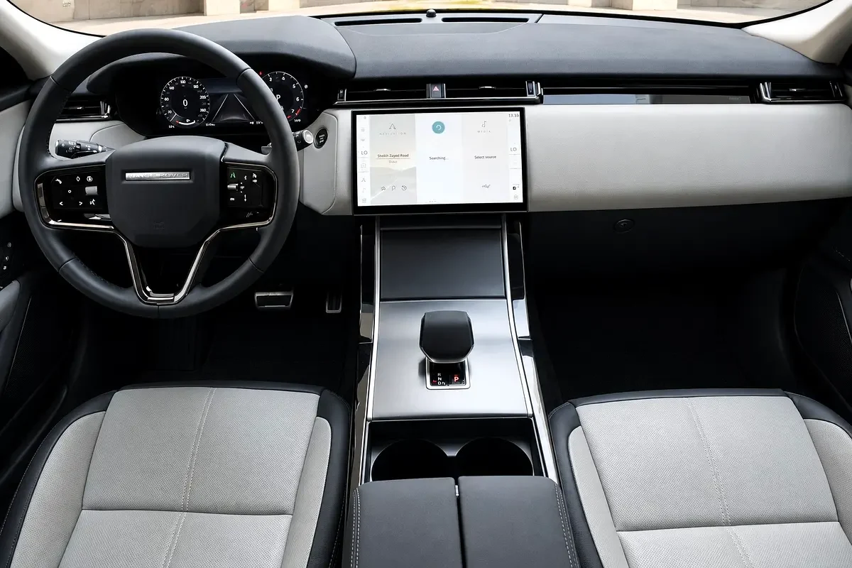 LAND ROVER VELAR 2025