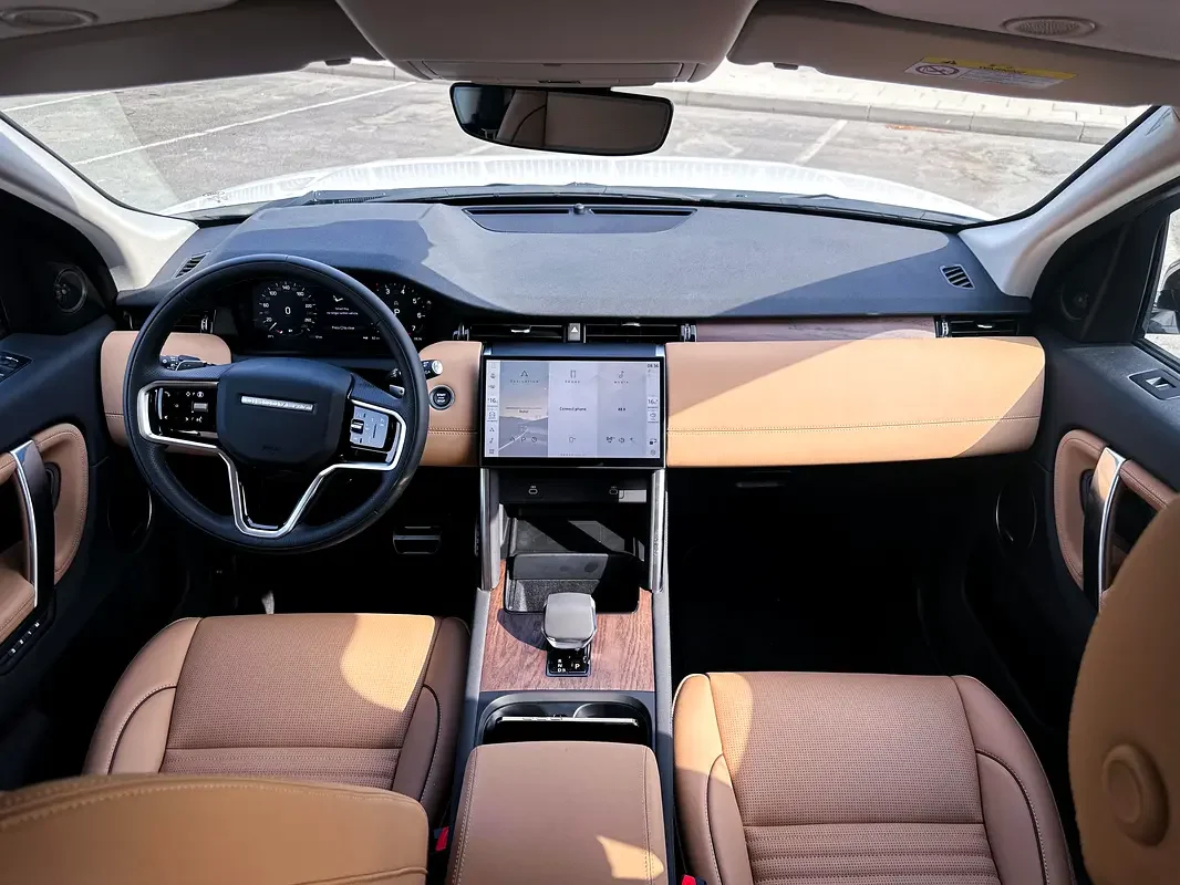 لاند روفر Discovery Sport 2025