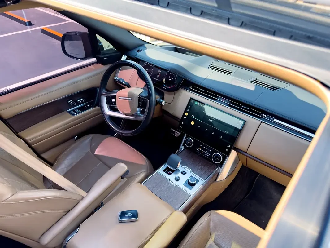 LAND ROVER VOGUE 2025