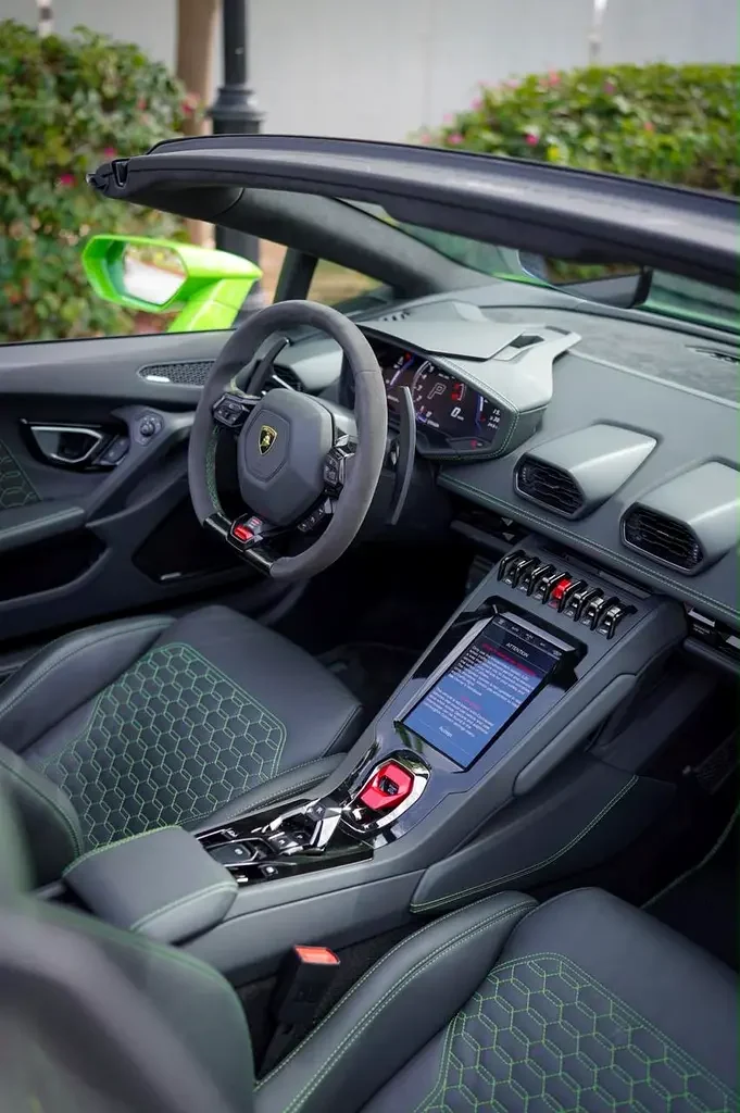 LAMBORGHINI HURACAN 2024