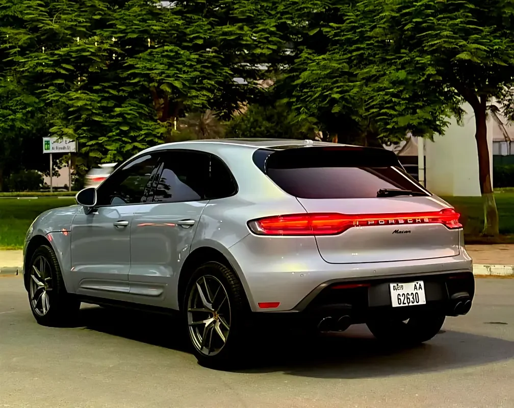 بورش ماكان 2023