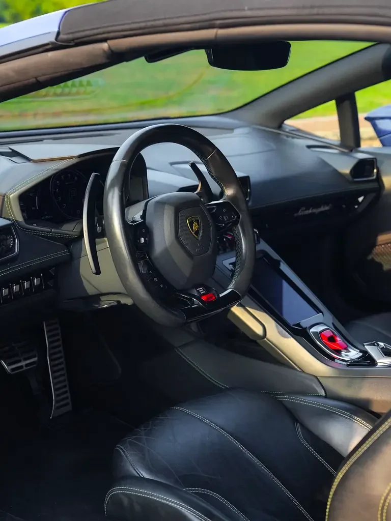 LAMBORGHINI HURACAN 2021