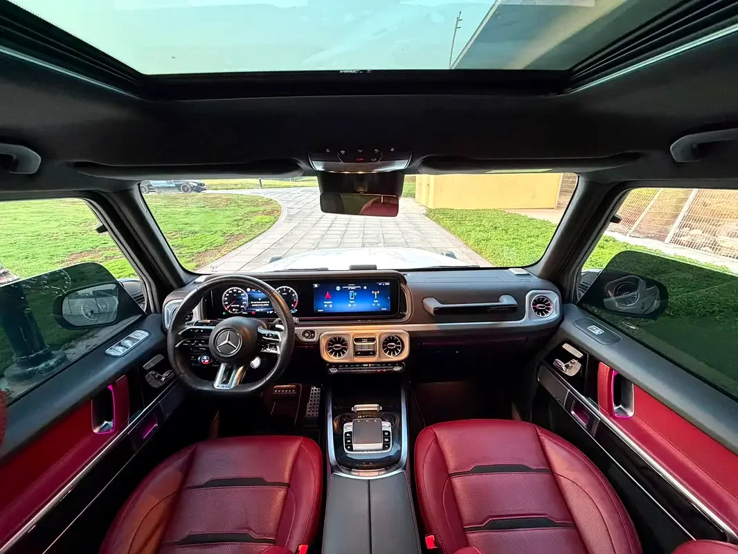 MERCEDES G CLASS 2025