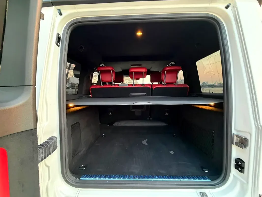 MERCEDES G CLASS 2025