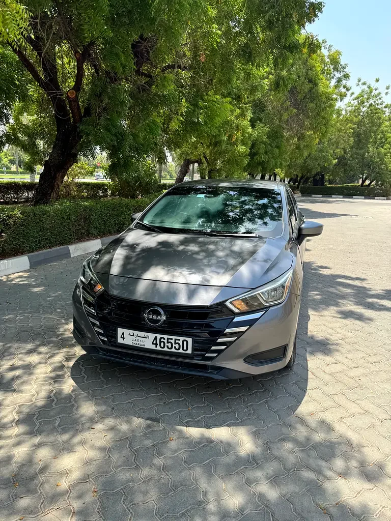 NISSAN VERSA 2024