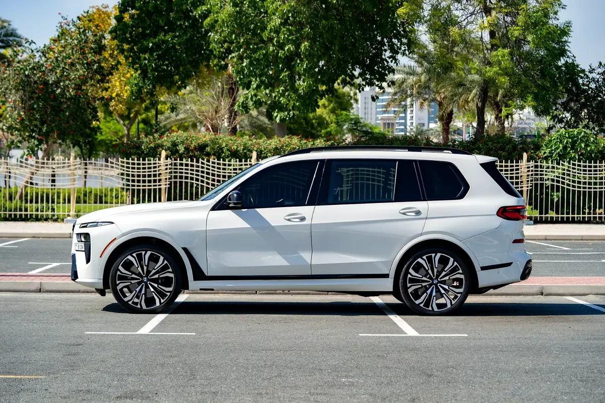 BMW X7 2025