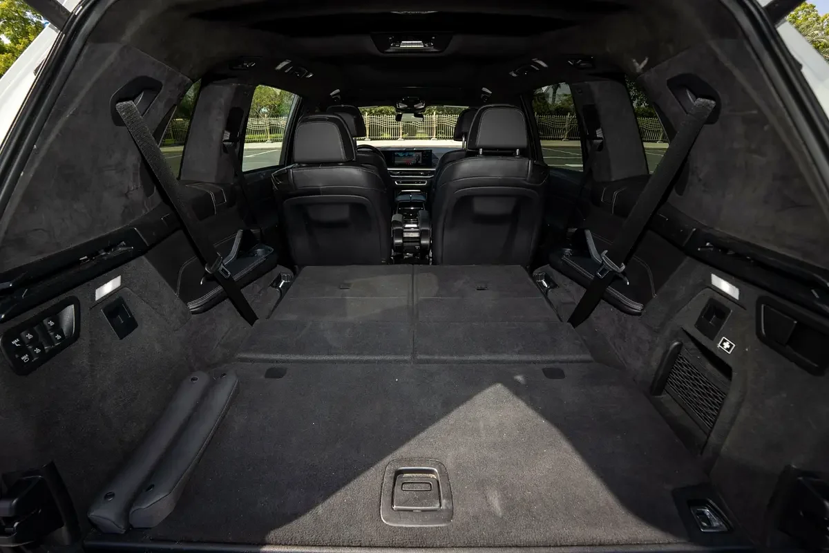 BMW X7 2025